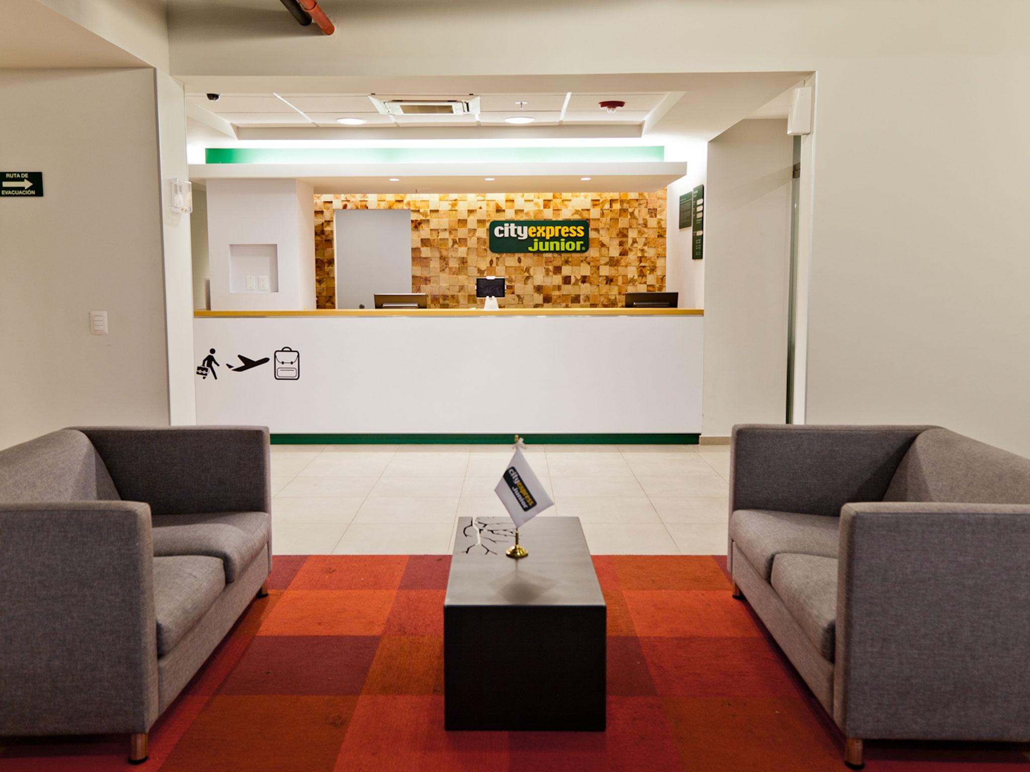 City Express Junior By Marriott Puebla Angelopolis Exterior foto